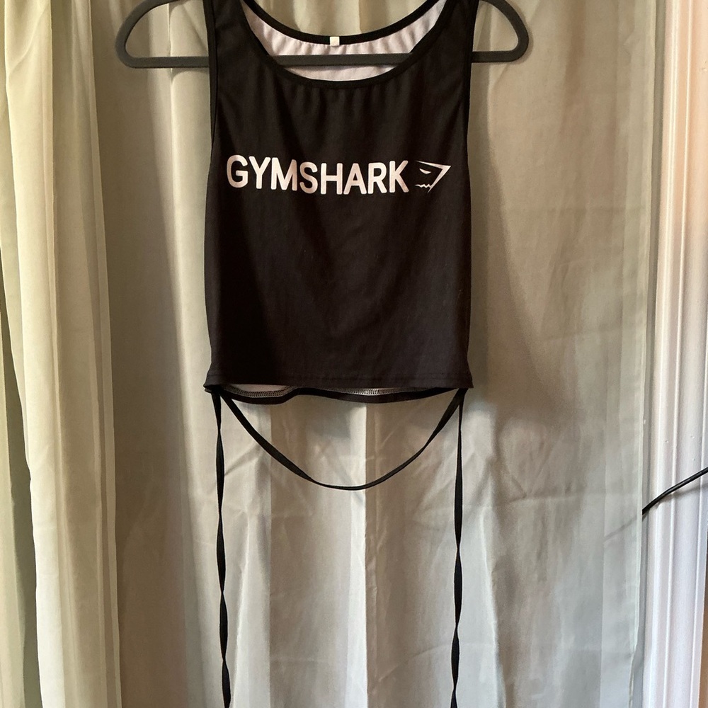 Gymshark Black Sleeveless Top with Logo size medium